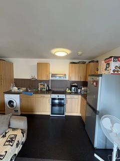 1 bedroom in a flat share to rent, Elba House, Hackney, E8