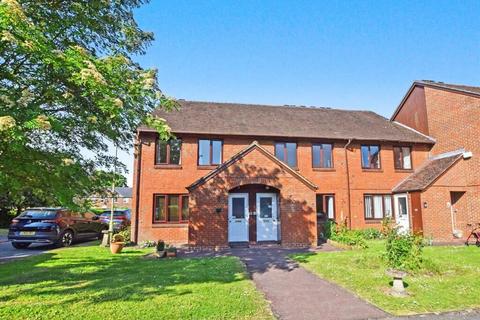 1 bedroom retirement property for sale, Adams Way, Alton, Hampshire, GU34 2UY