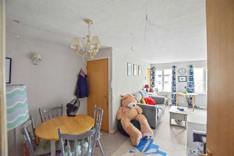 1 bedroom retirement property for sale, Adams Way, Alton, Hampshire, GU34 2UY
