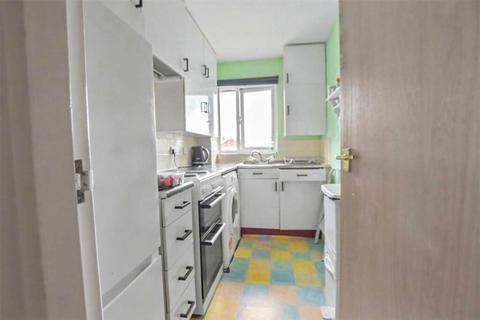 1 bedroom retirement property for sale, Adams Way, Alton, Hampshire, GU34 2UY