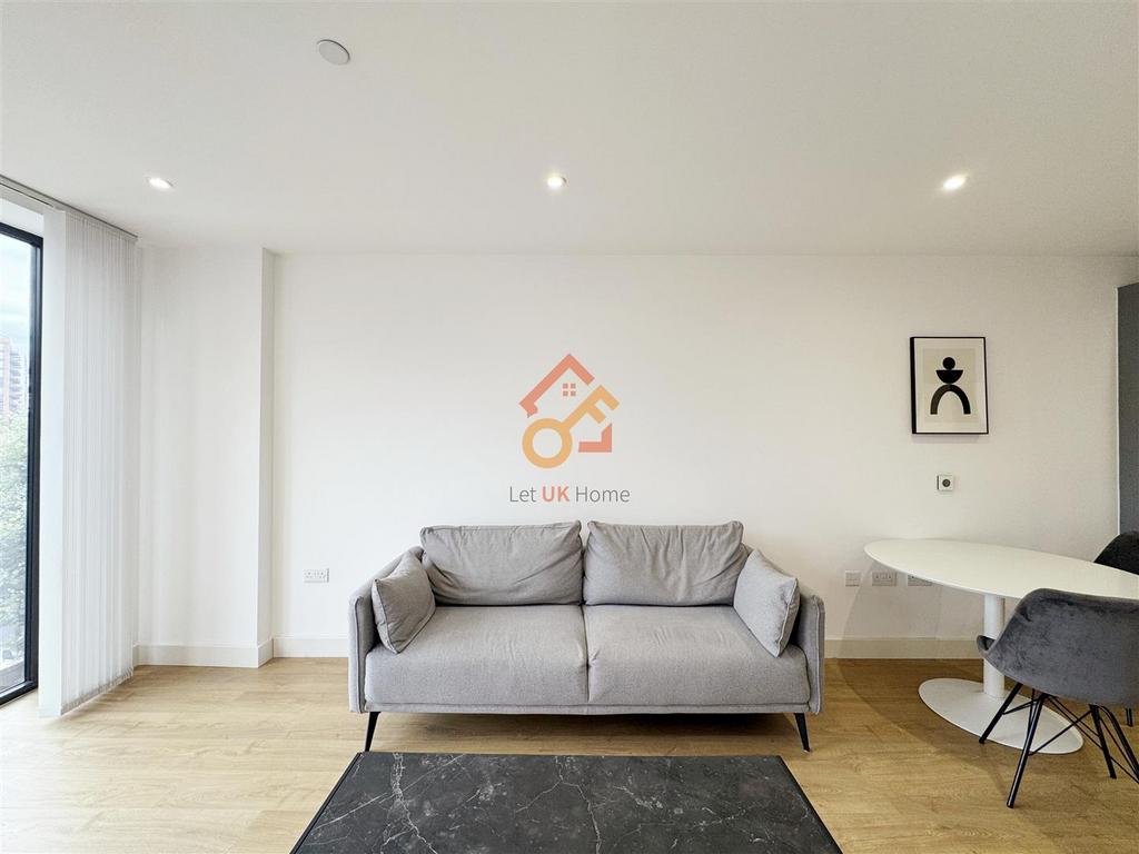 Apartment in London - View 3