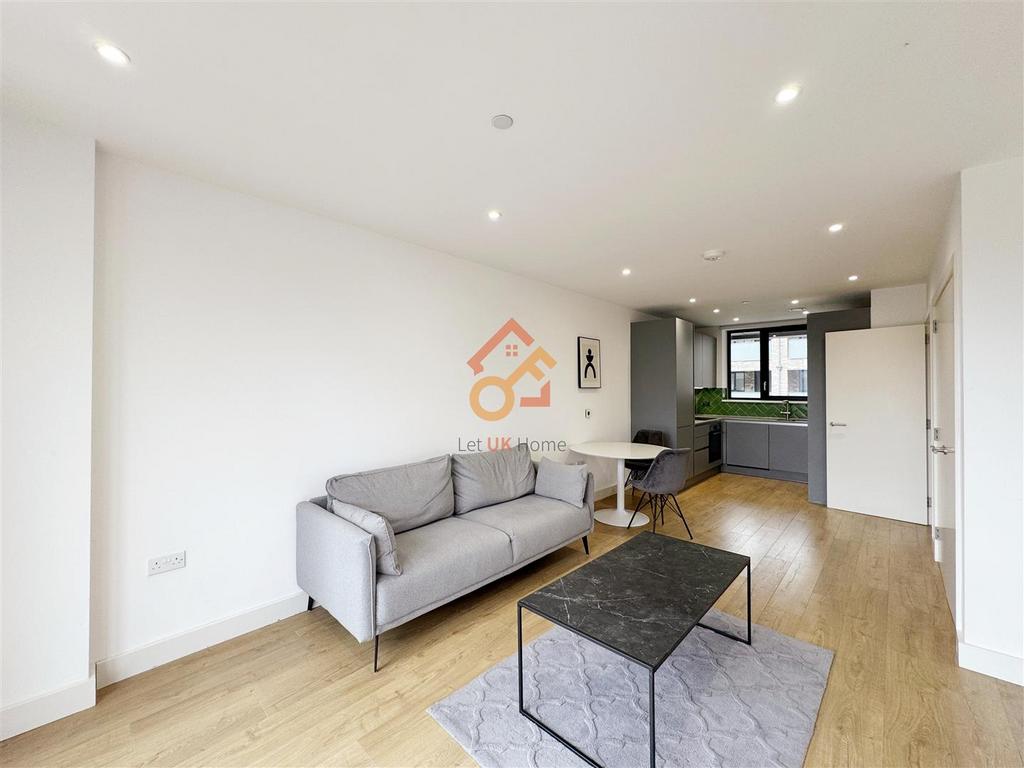 Apartment in London - View 5