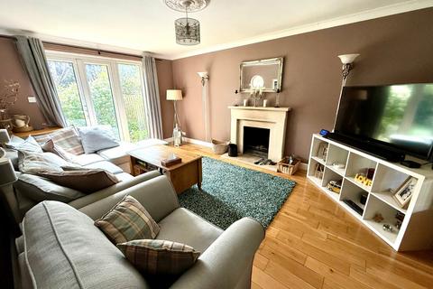 4 bedroom detached house to rent, Underwood Road, Hampshire SO16