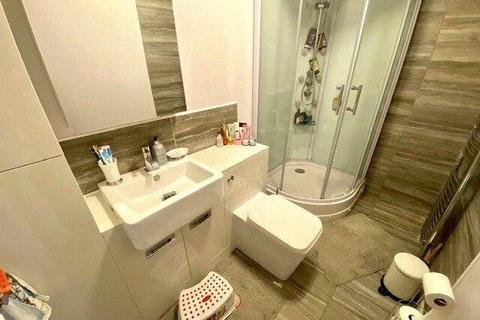 4 bedroom detached house to rent, Underwood Road, Hampshire SO16