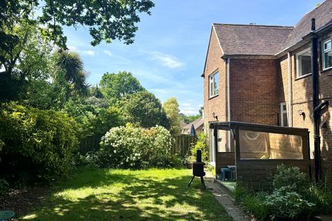 4 bedroom detached house to rent, Underwood Road, Hampshire SO16