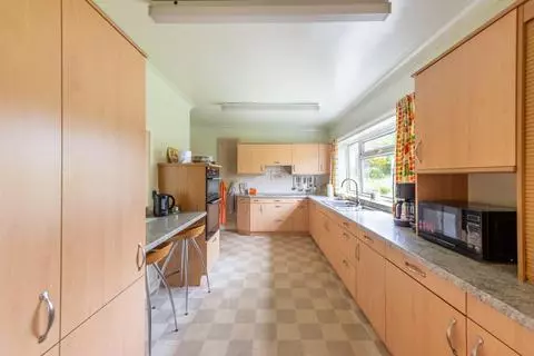 3 bedroom detached bungalow for sale - View 5