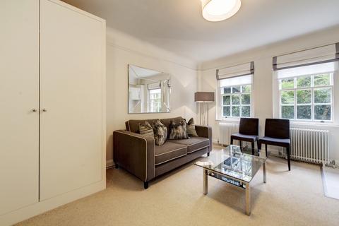 Studio to rent, Fulham Road, London, SW3