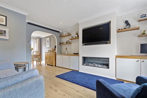 3 bedroom detached house for sale, Fairfax Grove, Leeds LS19