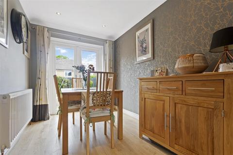 3 bedroom detached house for sale, Fairfax Grove, Leeds LS19