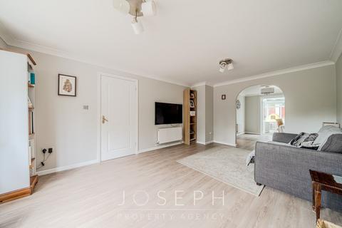 4 bedroom link detached house for sale, Tortoiseshell Close, Pinewood, IP8