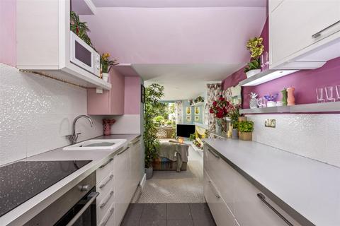 2 bedroom flat for sale, Westbourne Street, Hove