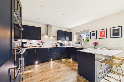 3 bedroom detached house for sale, Paddock View, Walkington