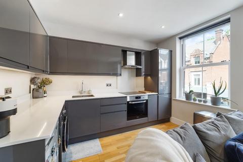 1 bedroom flat for sale, Upper High Street, Epsom