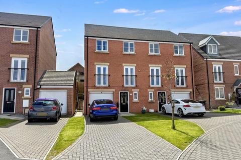 3 bedroom townhouse for sale, Parsley Close, Easington Village, Peterlee, Durham, SR8 3FD