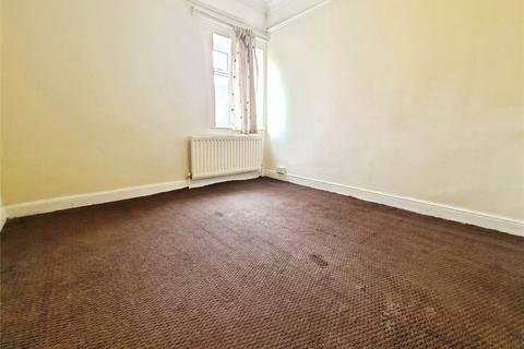 3 bedroom terraced house to rent, Livingstone Road, Hampshire SO14