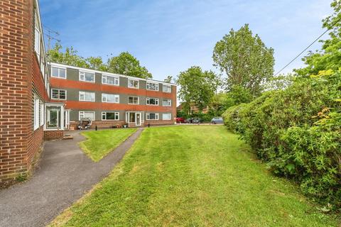 2 bedroom flat for sale, South Street, Hythe, SOUTHAMPTON