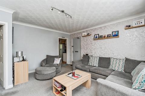 2 bedroom flat for sale, South Street, Hythe, SOUTHAMPTON