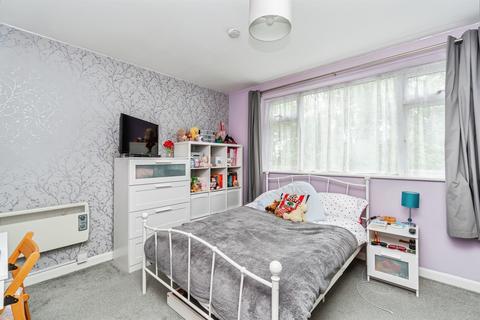 2 bedroom flat for sale, South Street, Hythe, SOUTHAMPTON