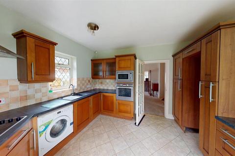2 bedroom semi-detached bungalow for sale, Chorley Road, Walton Le Dale, Preston