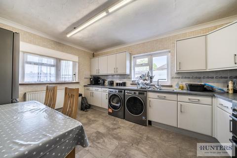 3 bedroom detached house for sale, Birling Road, Erith