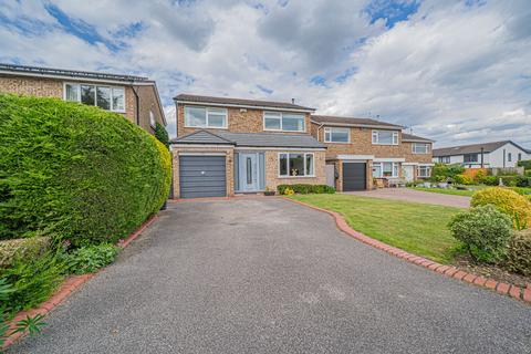 4 bedroom detached house for sale, Pettyfields Close, Knowle, B93