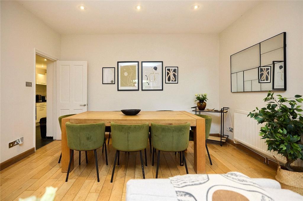 Apartment in London - View 5