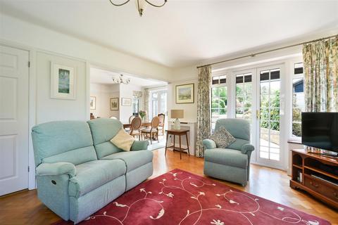 4 bedroom detached house for sale, White Beam Way, Tadworth