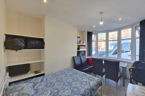 3 bedroom semi-detached house for sale, Harrowby Place, Willenhall, West Midlands, WV13 2RA
