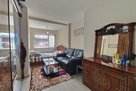 3 bedroom semi-detached house for sale, Harrowby Place, Willenhall, West Midlands, WV13 2RA