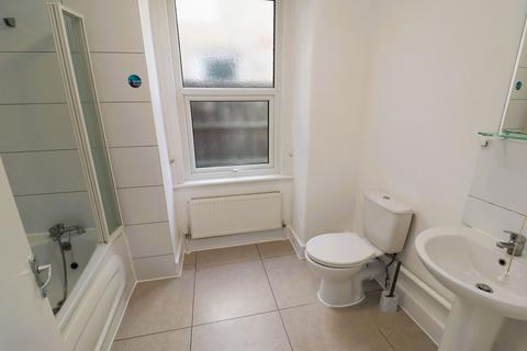 1 bedroom apartment to rent, Blanmerle Road, New Eltham SE9