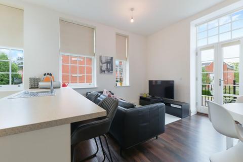 2 bedroom flat for sale, Sherwood Way, Epsom