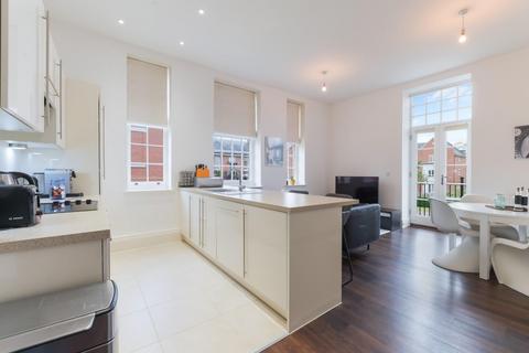 2 bedroom flat for sale, Sherwood Way, Epsom