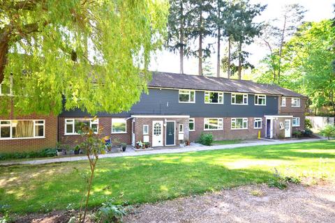 2 bedroom maisonette for sale, Gibbet Lane, Camberley, GU15