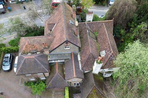 undefined, Chalk Hill & 12 Ye Corner, Watford WD19