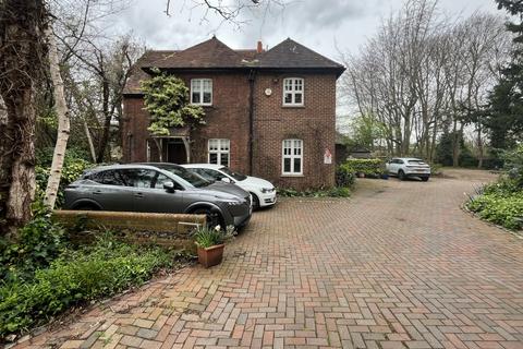 undefined, Chalk Hill & 12 Ye Corner, Watford WD19