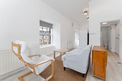 Studio to rent, 1819L Smiths Place, Edinburgh, EH6 8NT