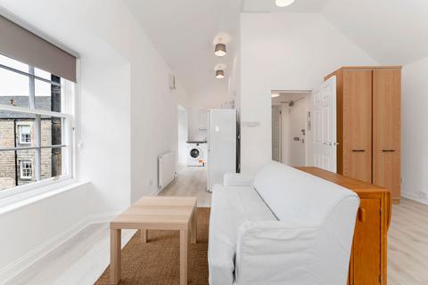 Studio to rent, 1819L Smiths Place, Edinburgh, EH6 8NT