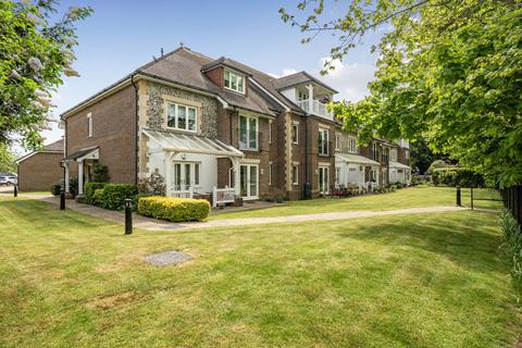 2 bedroom flat for sale, Greenfields, Middleton-On-Sea, PO22