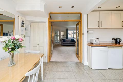 3 bedroom end of terrace house for sale, Onslow Drive, Thame