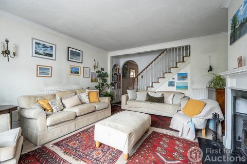 2 bedroom end of terrace house for sale, High Street, Wargrave, Reading