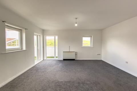 2 bedroom flat for sale, 14 Kingfisher Court, Gateshead, Tyne and Wear NE11 9FB