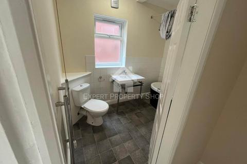 2 bedroom house to rent, Hope Street.Chesterfield, Derbyshire