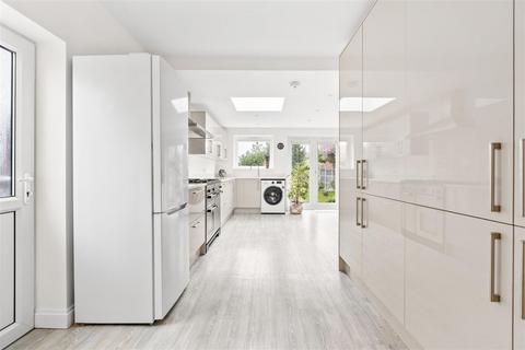 3 bedroom semi-detached house for sale, Grosvenor Road West, Baldock SG7 6NZ