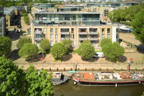 1 bedroom apartment to rent, Point Wharf Lane, Brentford, TW8