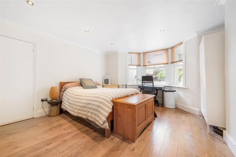 1 bedroom flat for sale, Camden Hill Road, SE19