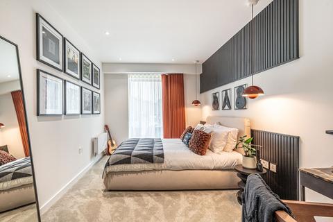 3 bedroom flat for sale, Trent Park, Enfield EN4