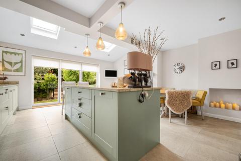 4 bedroom semi-detached house for sale, Widmore Lodge Road, Bromley