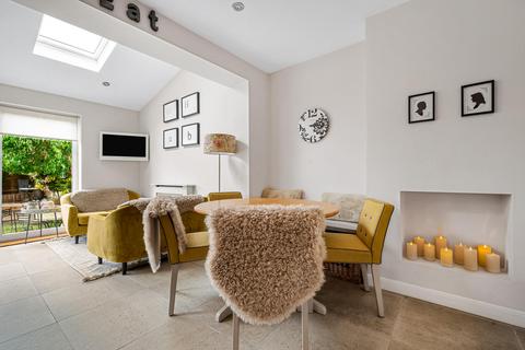 4 bedroom semi-detached house for sale, Widmore Lodge Road, Bromley