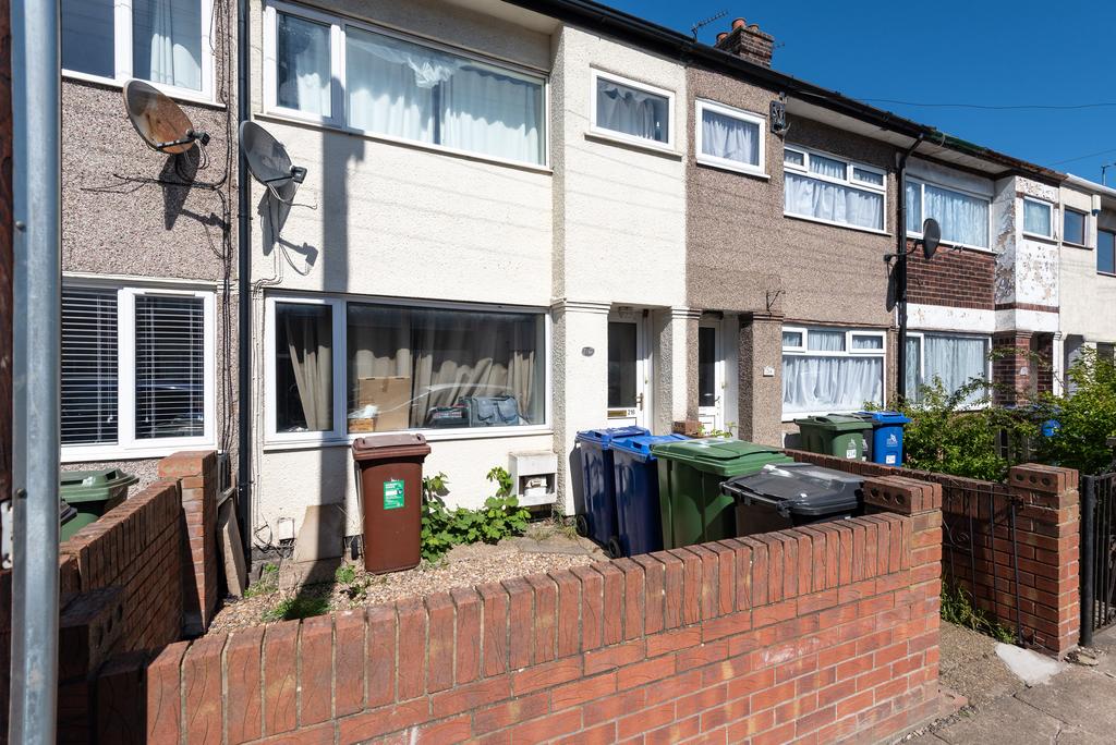 2 bedroom terraced house for sale