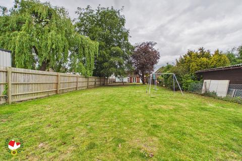 2 bedroom bungalow for sale, Tewkesbury Road, Longford, Gloucester, GL2 9EE